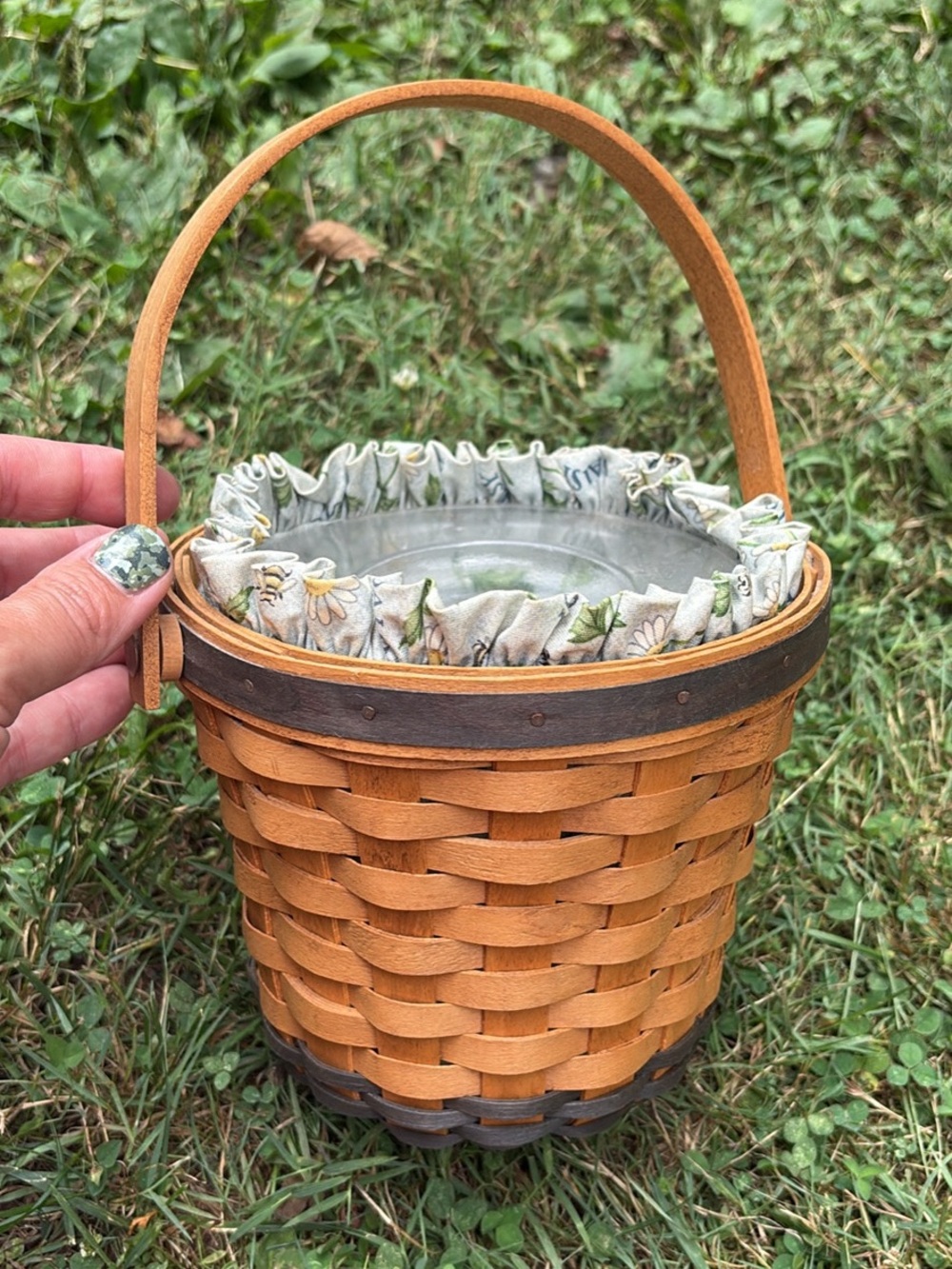 Longaberger May series Daisy Woven Basket with Floral Fabric Liner - Honey Brown